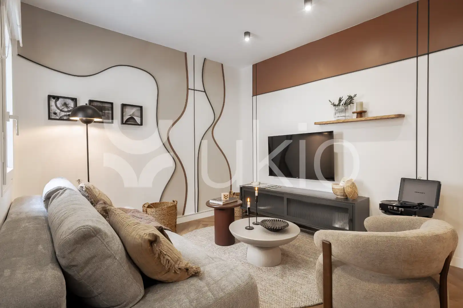 Living room of Apartments for rent in Madrid  with Air Conditioner, Heating and Furnished