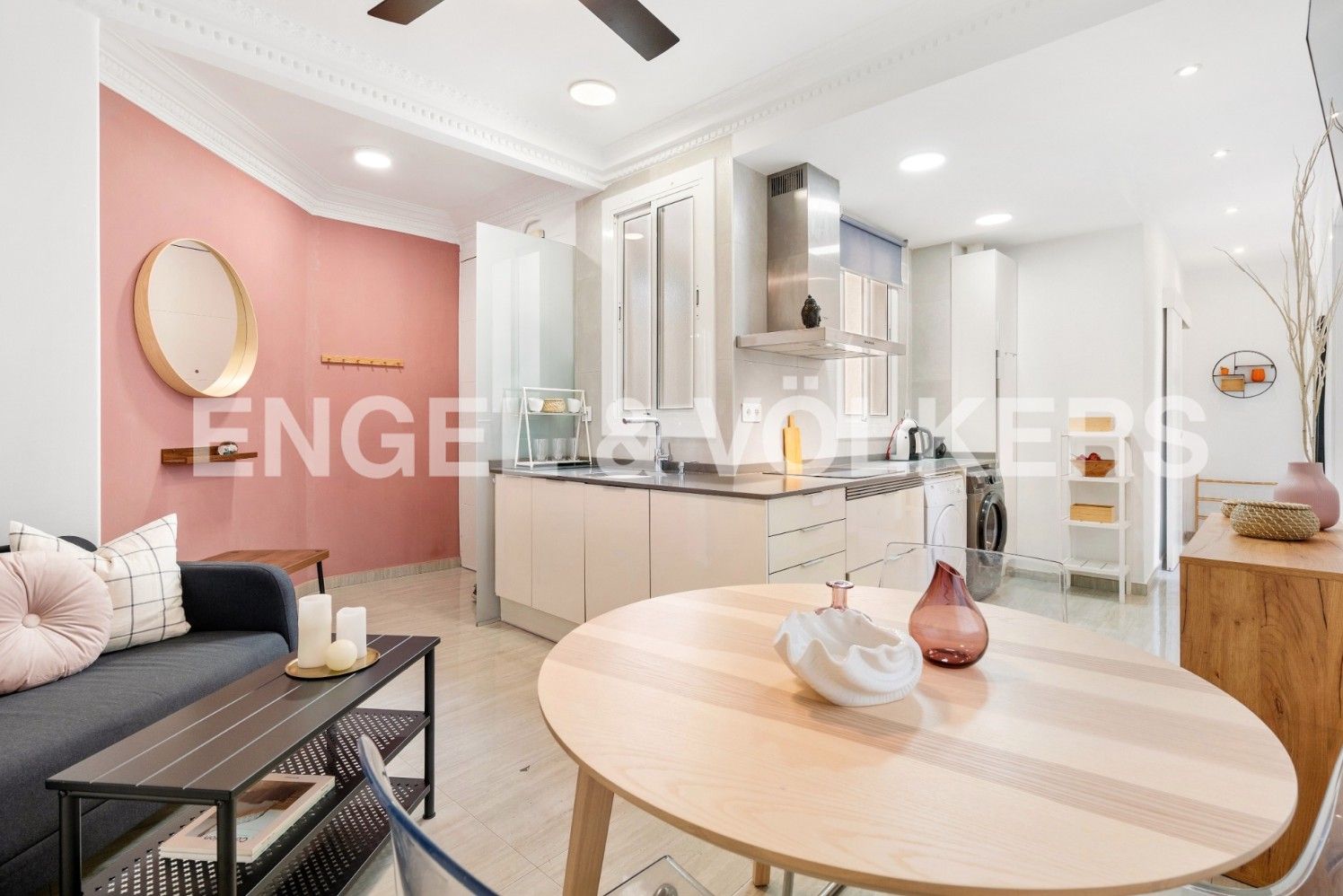 Kitchen of Apartment to rent in  Barcelona Capital  with Air Conditioner, Heating and Parquet flooring