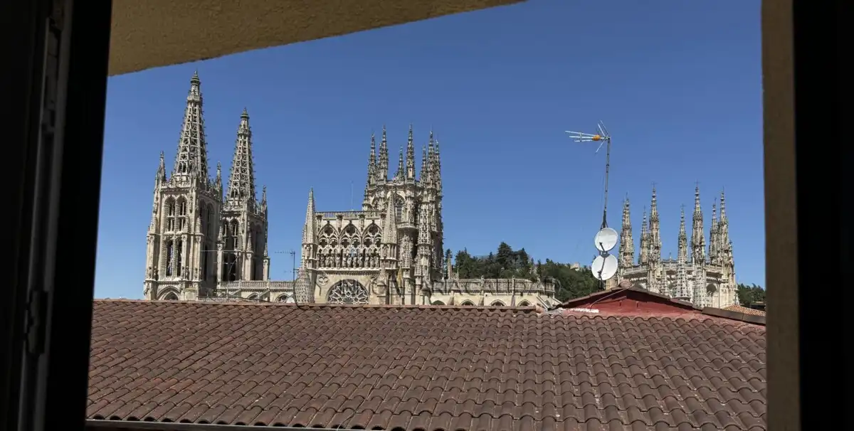 Flat for rent in Burgos  with Heating and Furnished