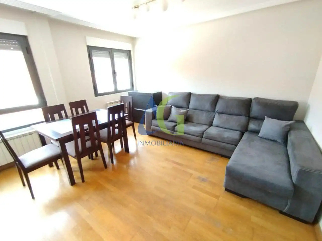 Sala de estar de Dúplex en venta en Villaquilambre con Calefacción y Trastero