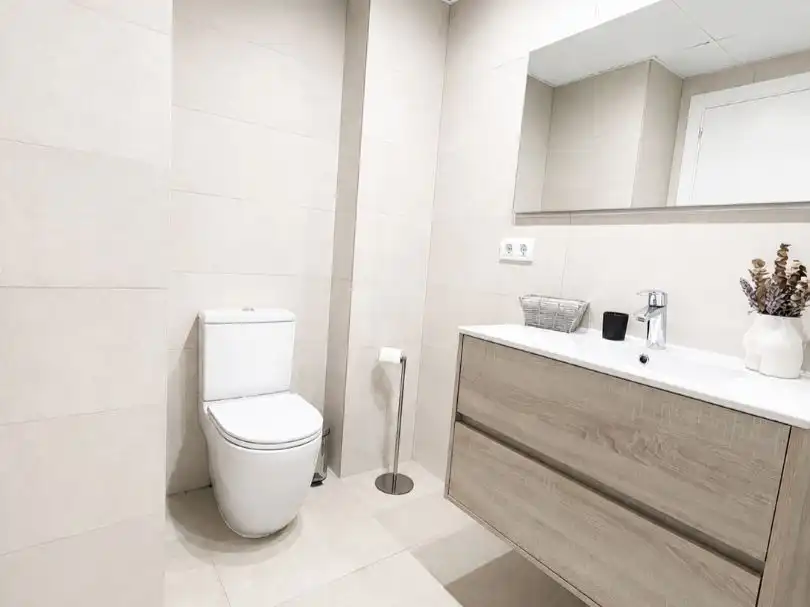Badezimmer von Wohnung zum Verkauf in Las Rozas de Madrid mit Klimaanlage, Terrasse und Schwimmbad