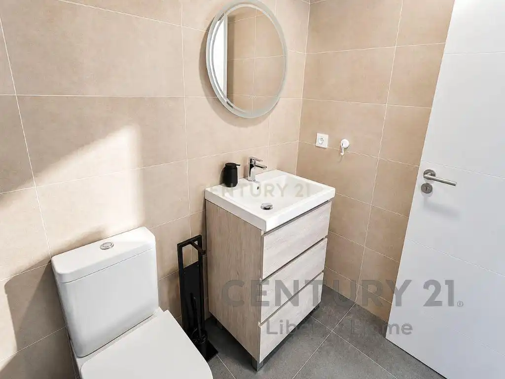 Bany de Apartament de lloguer en Valencia amb Aire condicionat, Jardí privat i Forn