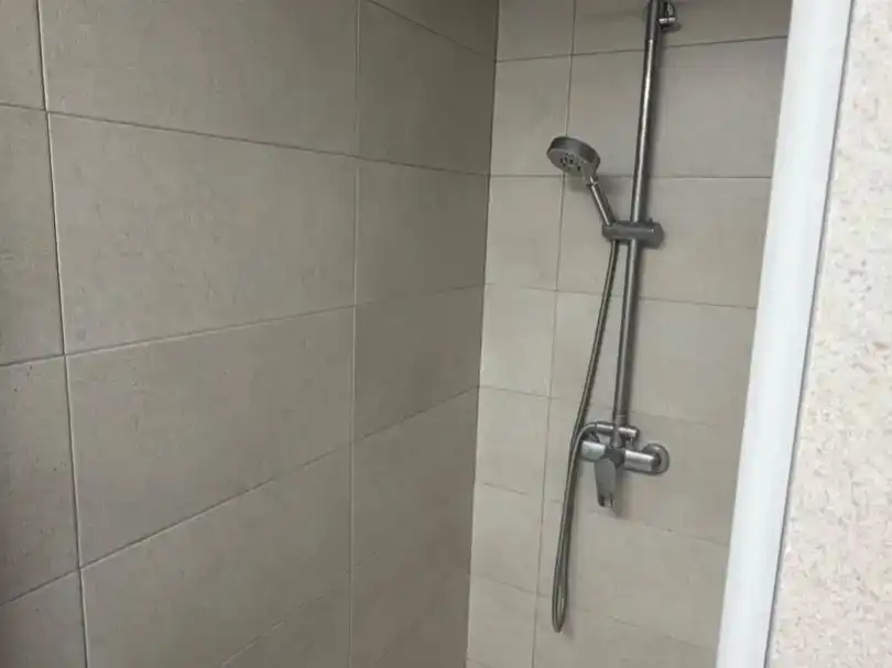 Badezimmer von Wohnung zur Miete in  Murcia Capital mit Klimaanlage und Balkon