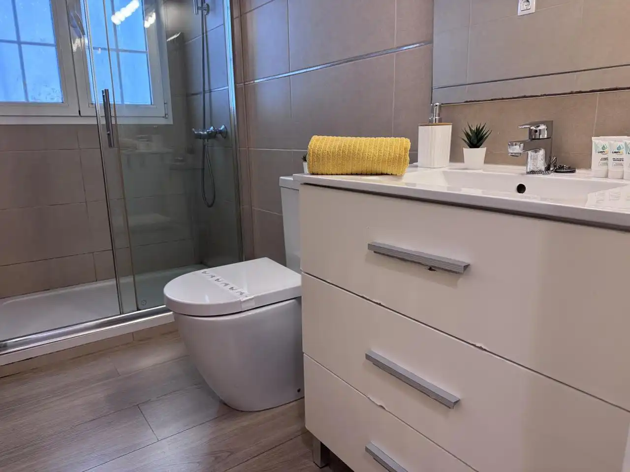 Baño de Piso en venta en Málaga con Aire acondicionado, Calefacción y Parquet