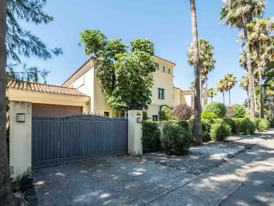 Vista exterior de Piso en venta en Sotogrande Alto
