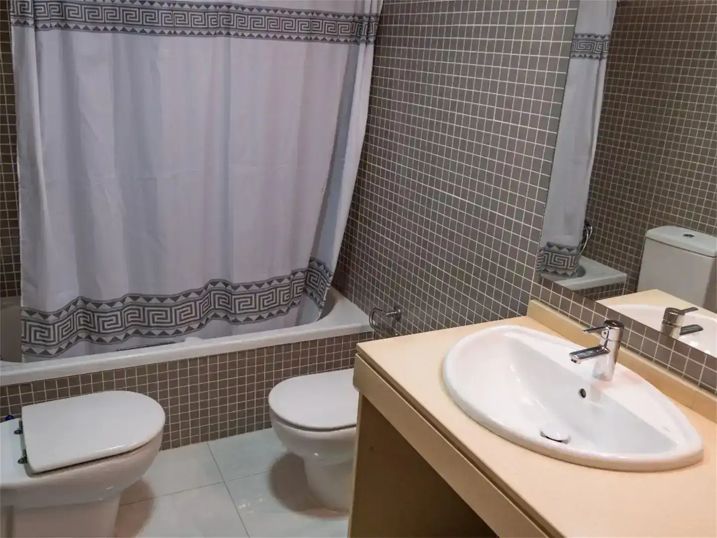 Baño de Piso en venta en Gandia con Aire acondicionado y Balcón