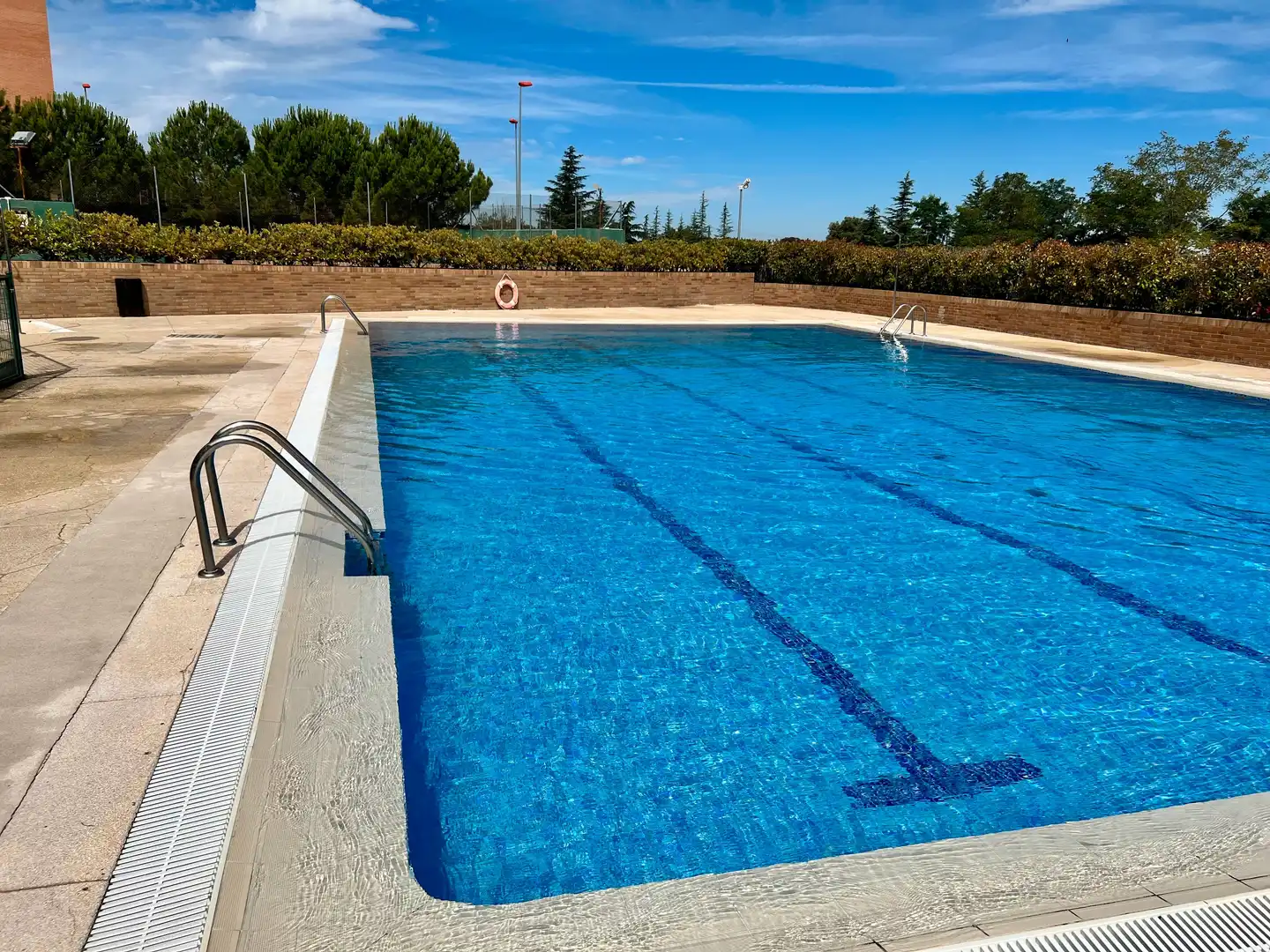 Flat with pool for sale in Hervencias Altas - El Pinar, imagen 2