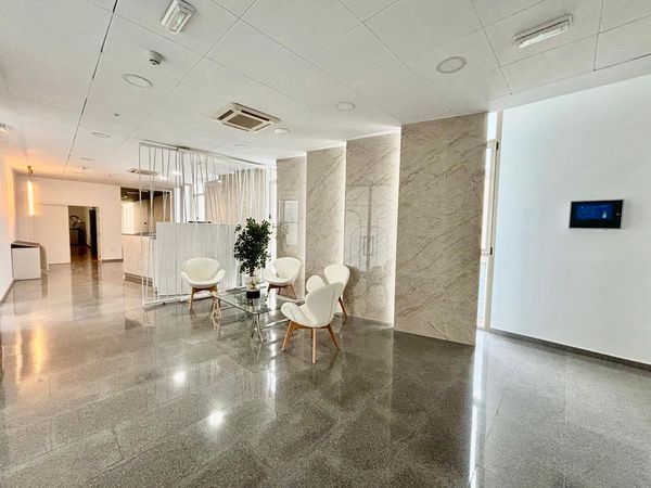 Büro miete in Alcázar de San Juan mit Klimaanlage, Heizung und Möbliert