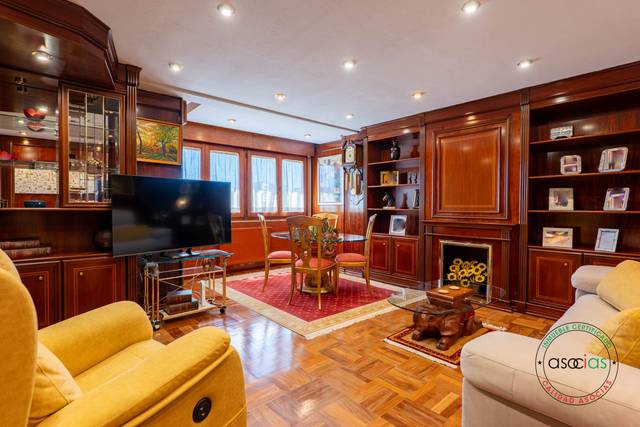 Piso en Venta en Gijón - Calle Pintor Carreño Miranda, 2 en El Bibio - Parque