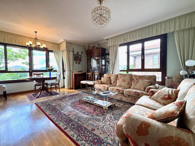 Piso en Venta en Aiete