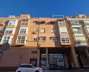 Exterior view of Flat for sale in  Madrid Capital  with Heating and Community pool