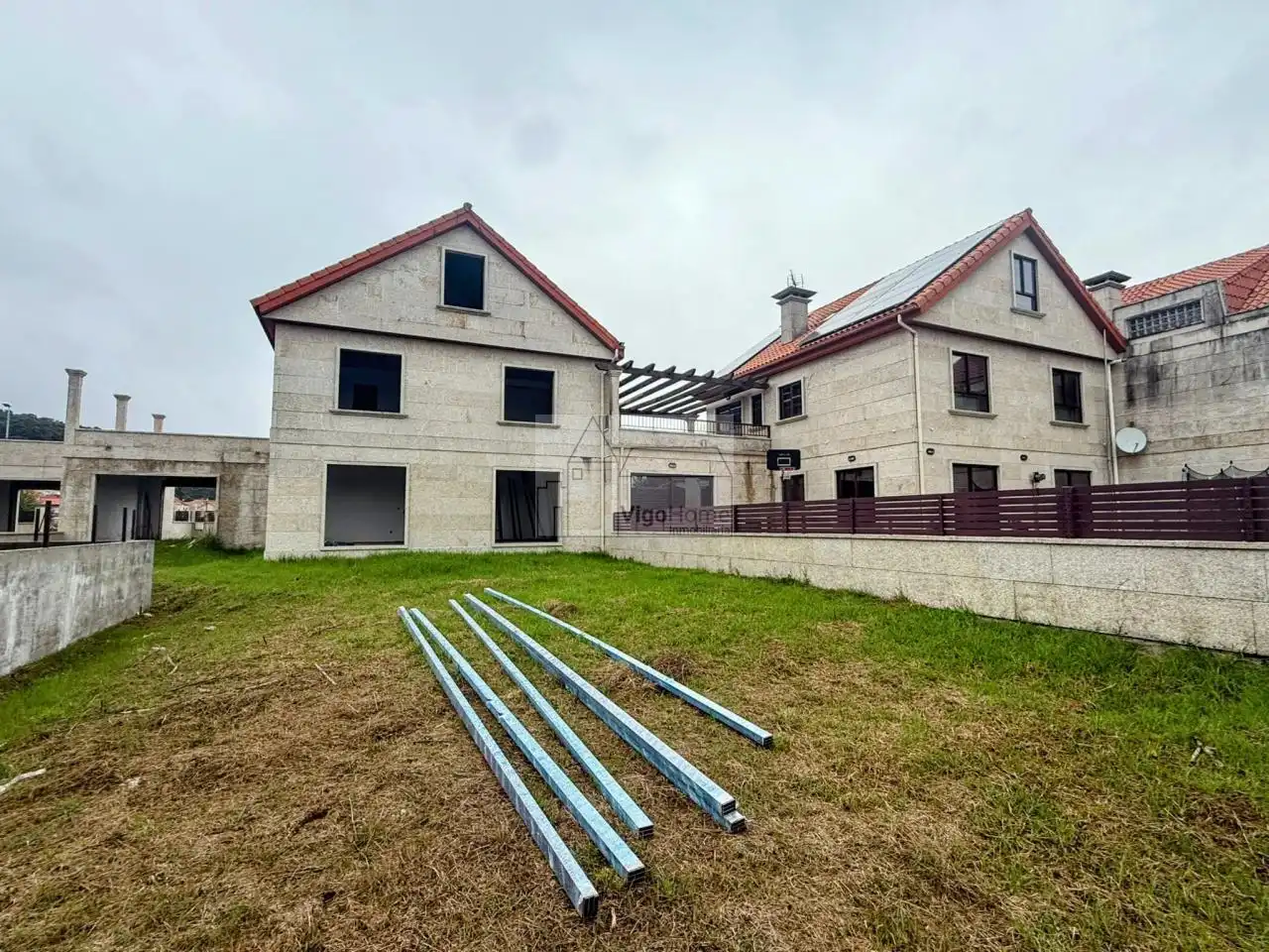 Vista exterior de Casa o xalet en venda en Baiona amb Calefacció, Jardí privat i Terrassa