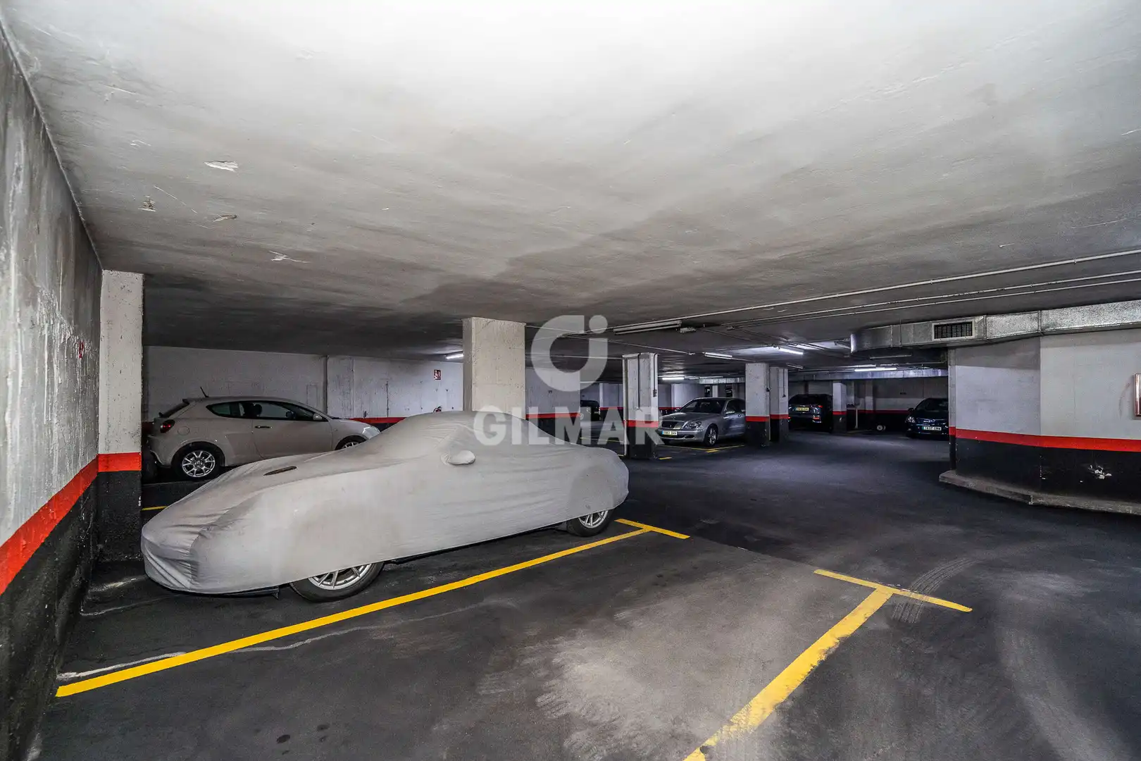 Aparcament de Garatge en venda en Madrid