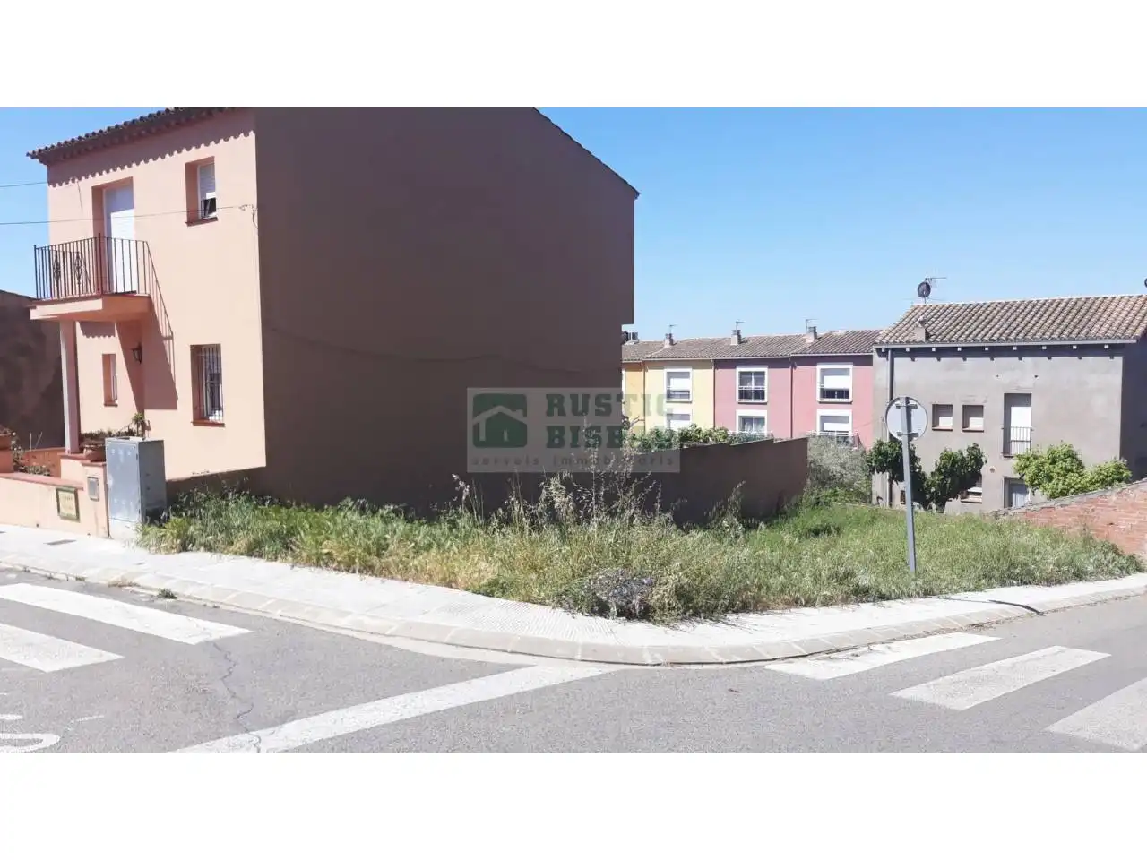 Wohnbaugrundstück zum Verkauf in Calle Nàpols