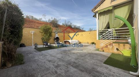 Foto 2 de Casa adosada en venda a Cabanillas del Campo, Guadalajara