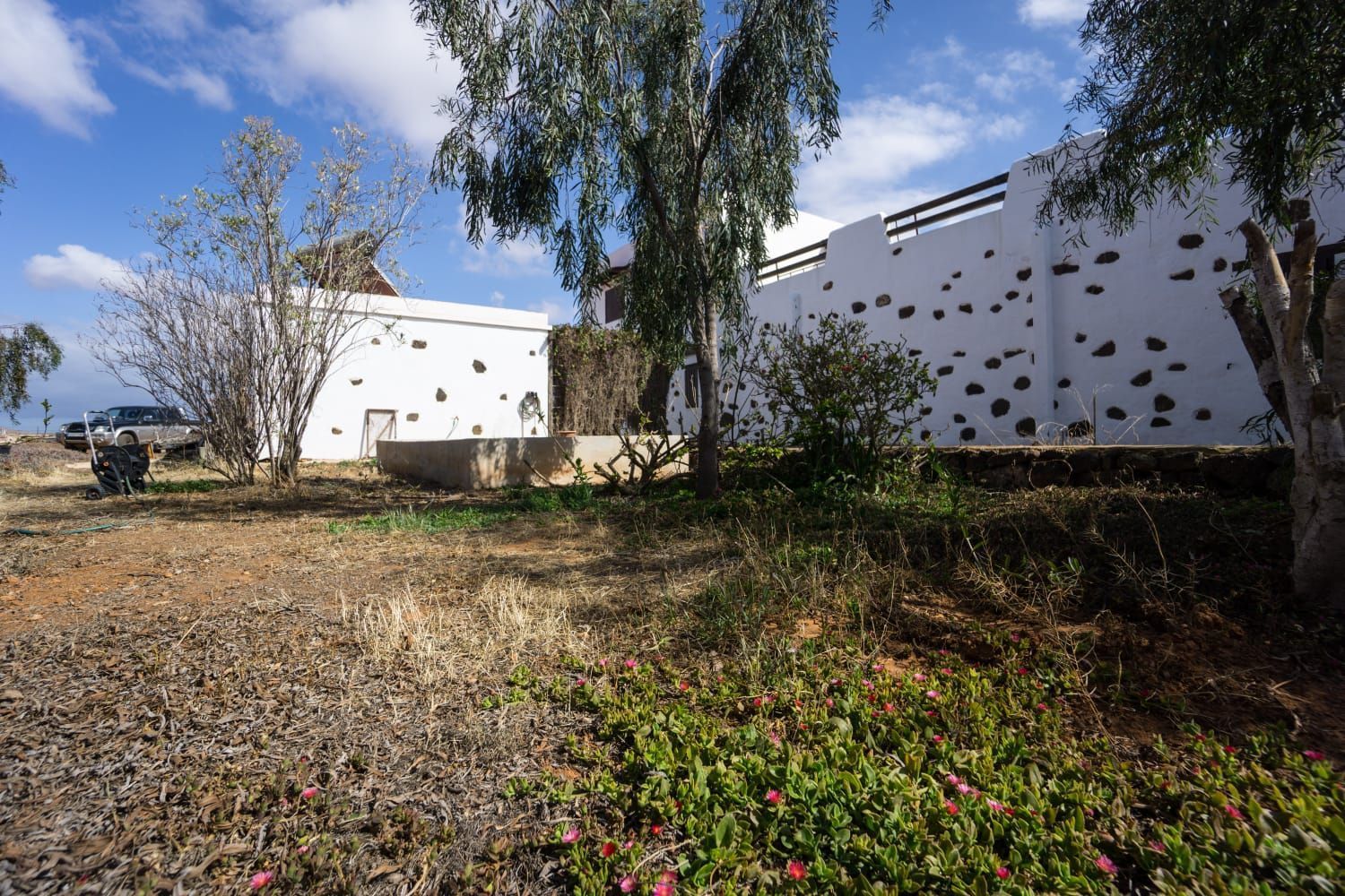 Vista exterior de Casa o xalet en venda en La Oliva amb Jardí privat