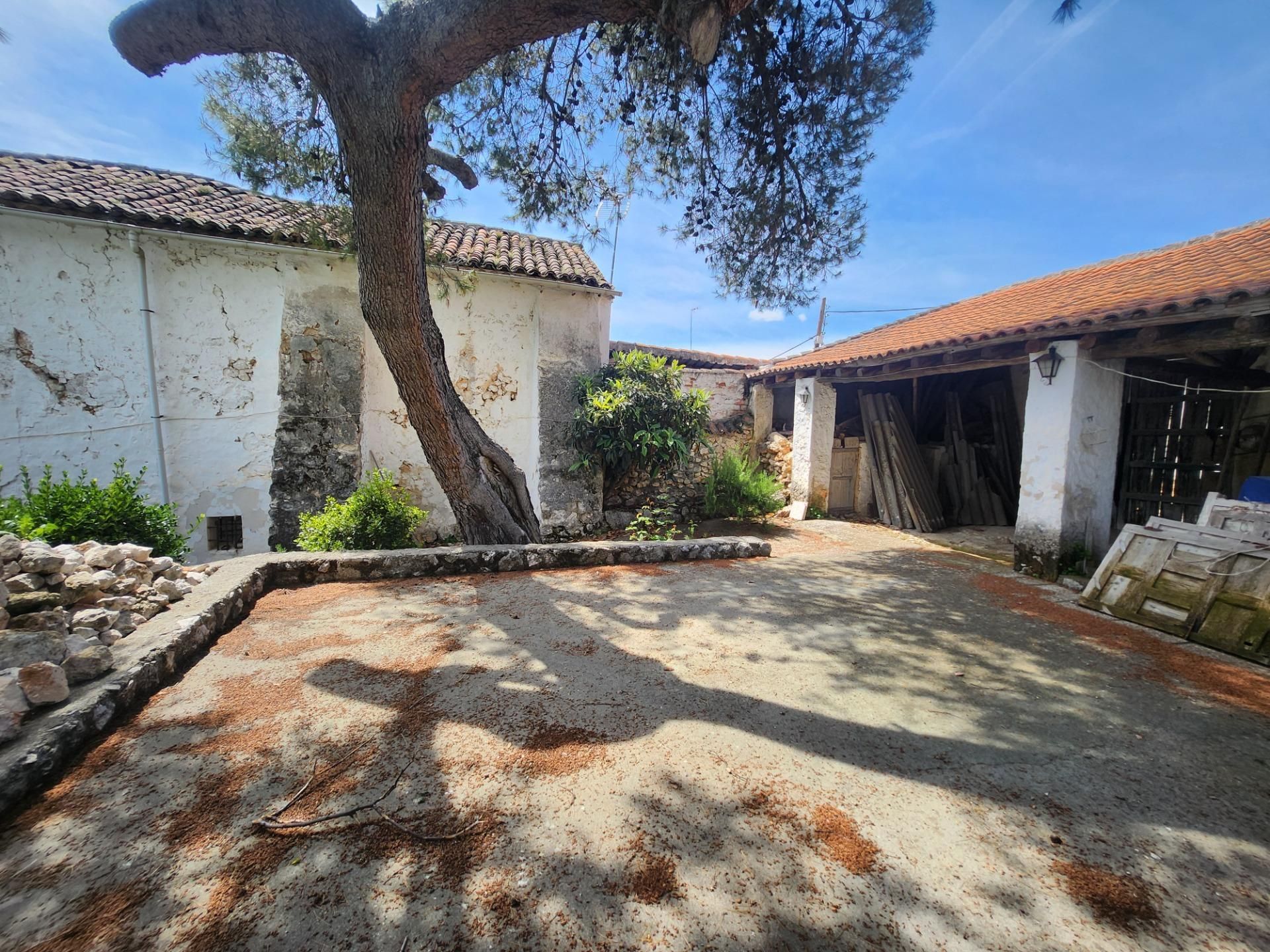 Vista exterior de Casa o xalet en venda en Pezuela de las Torres amb Calefacció, Jardí privat i Traster