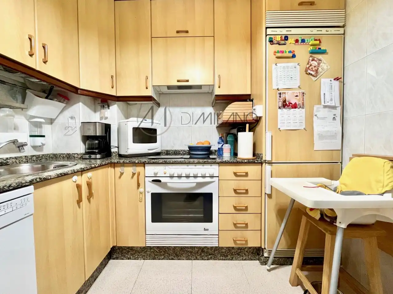 Kitchen of Flat for sale in Vigo   with Heating and Parquet flooring