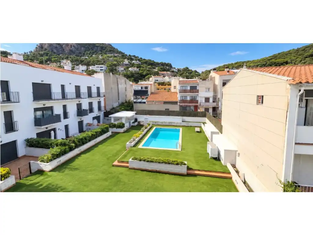 Duplex con piscina in vendita a Calle Esglesia Estartit 32, imagen 7
