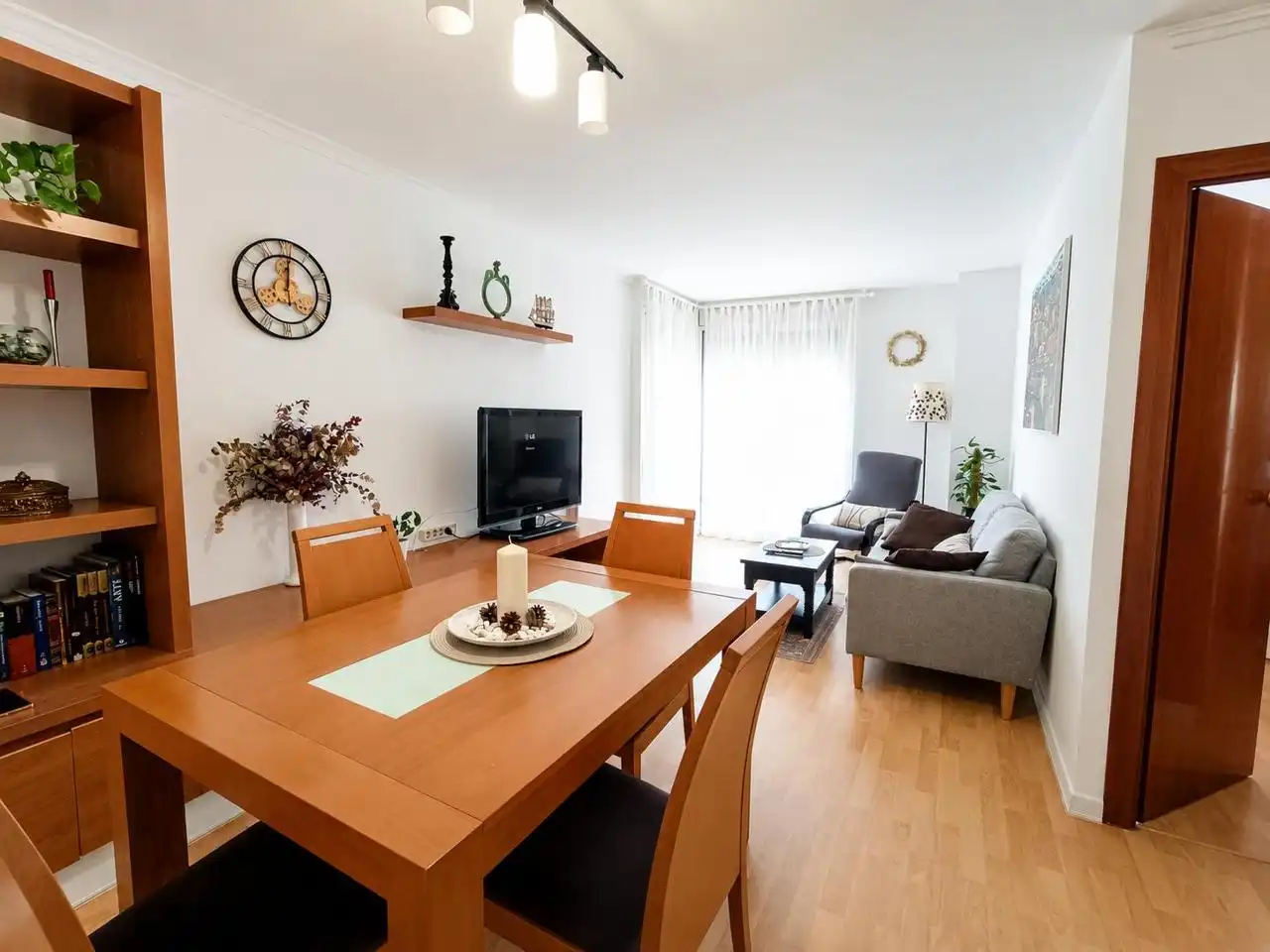 Sala de estar de Piso en venta en Sant Boi de Llobregat con Calefacción