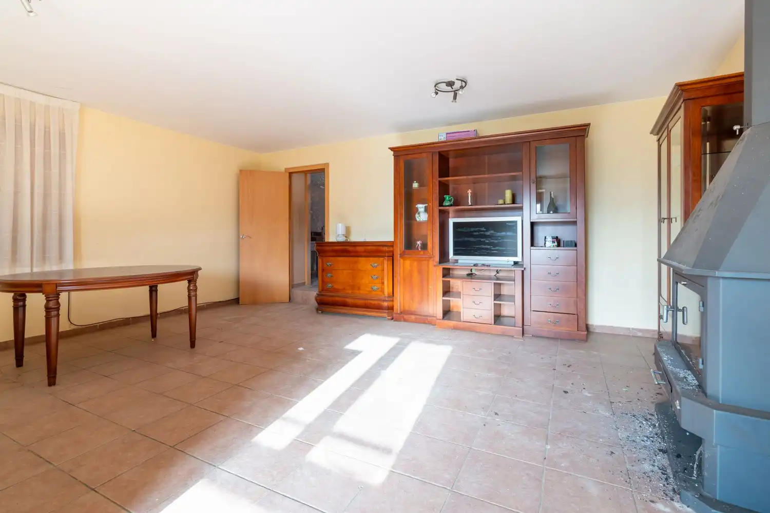 Country house zum Verkauf in Tortosa mit Privatgarten, Terrasse und Abstellraum