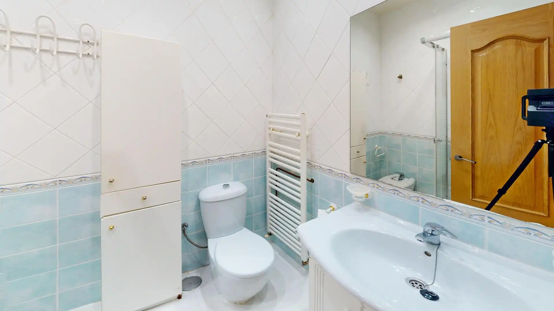 Baño de Casa adosada en venta en El Molar (Madrid) con Calefacción, Jardín privado y Terraza