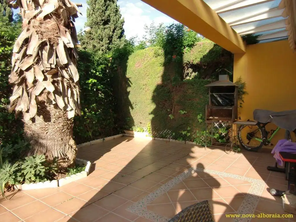 Jardín de Casa adosada en venta en Bétera con Aire acondicionado, Calefacción y Jardín privado