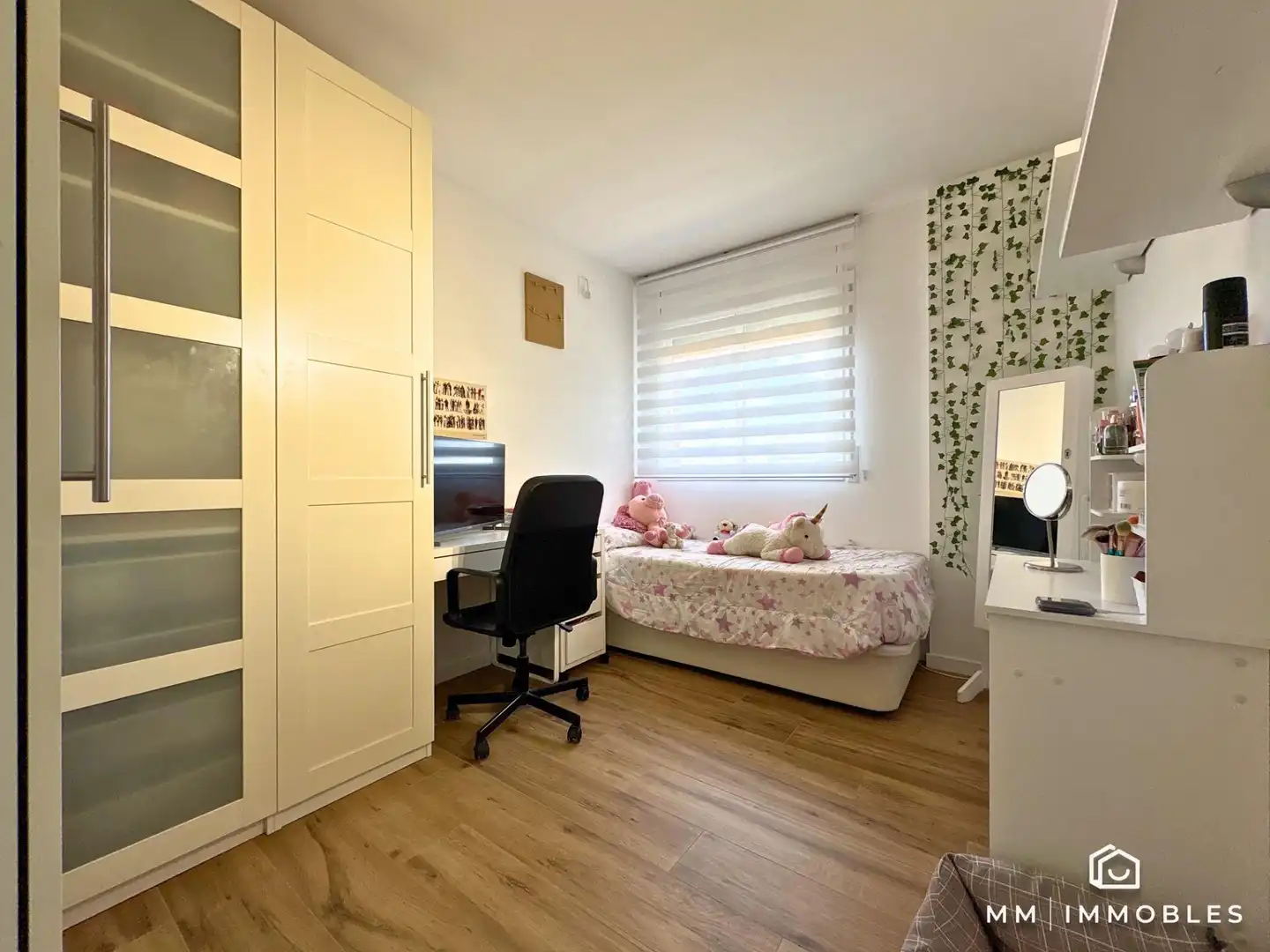 Habitación de Piso en venta en Canovelles con Aire acondicionado, Calefacción y Balcón