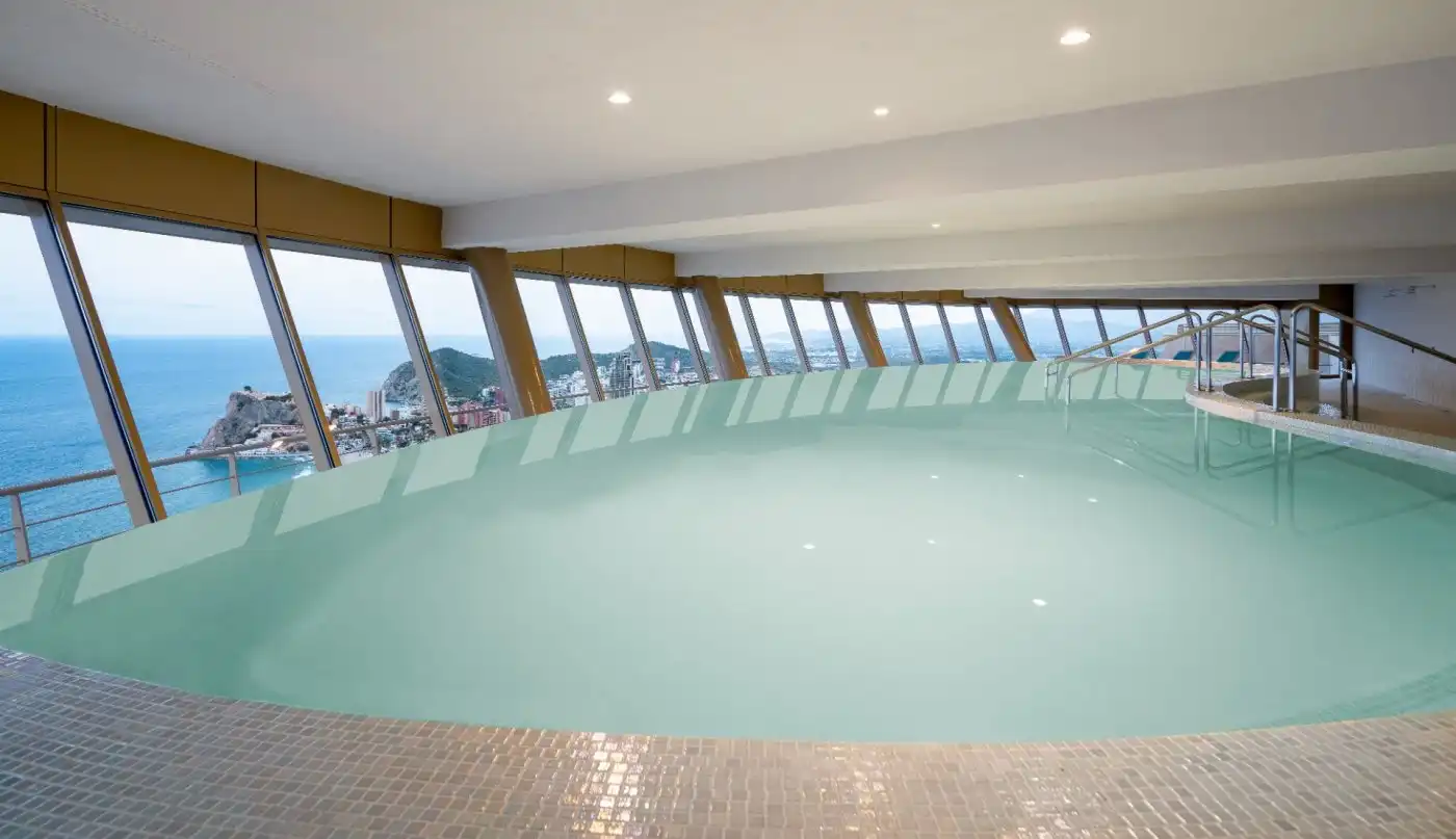 Flat with terrace for sale in Playa de Poniente, imagen 2