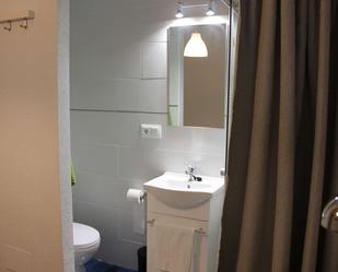 Bathroom of Flat to share in  Murcia Capital  with Air Conditioner and Terrace