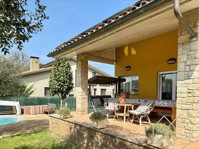 Casa-chalet en Venta en de les moreres en Sant Julià de Vilatorta