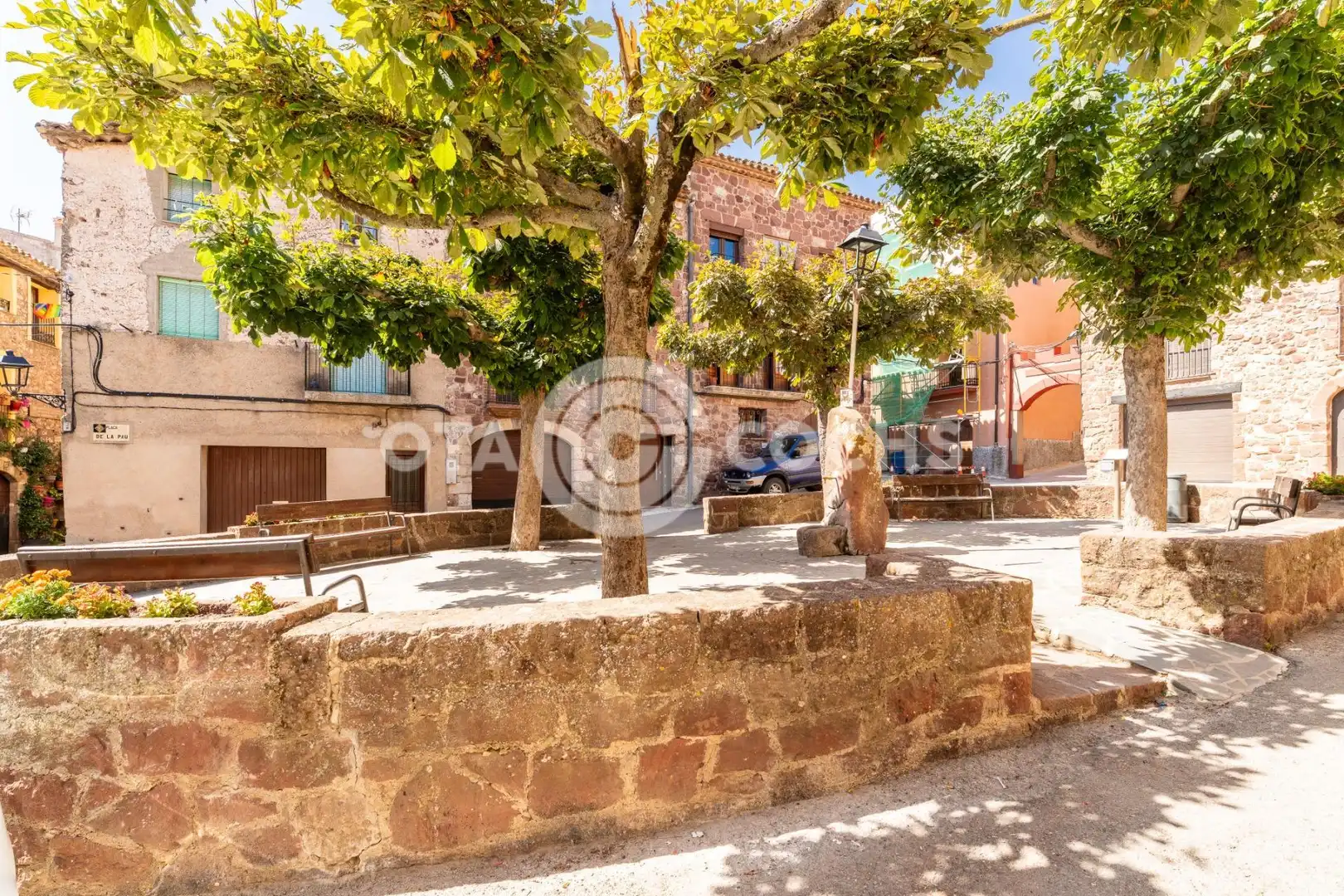 Vista exterior de Casa adosada en venda en Prades amb Terrassa
