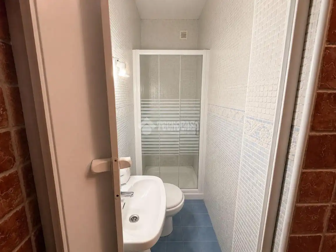 Baño de Piso en venta en Madrid con Aire acondicionado, Terraza y Amueblado