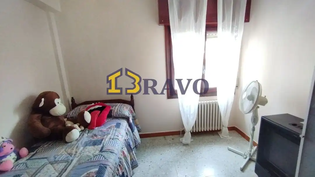 Dormitori de Casa o xalet en venda en Valle de Tobalina amb Calefacció, Jardí privat i Moblat