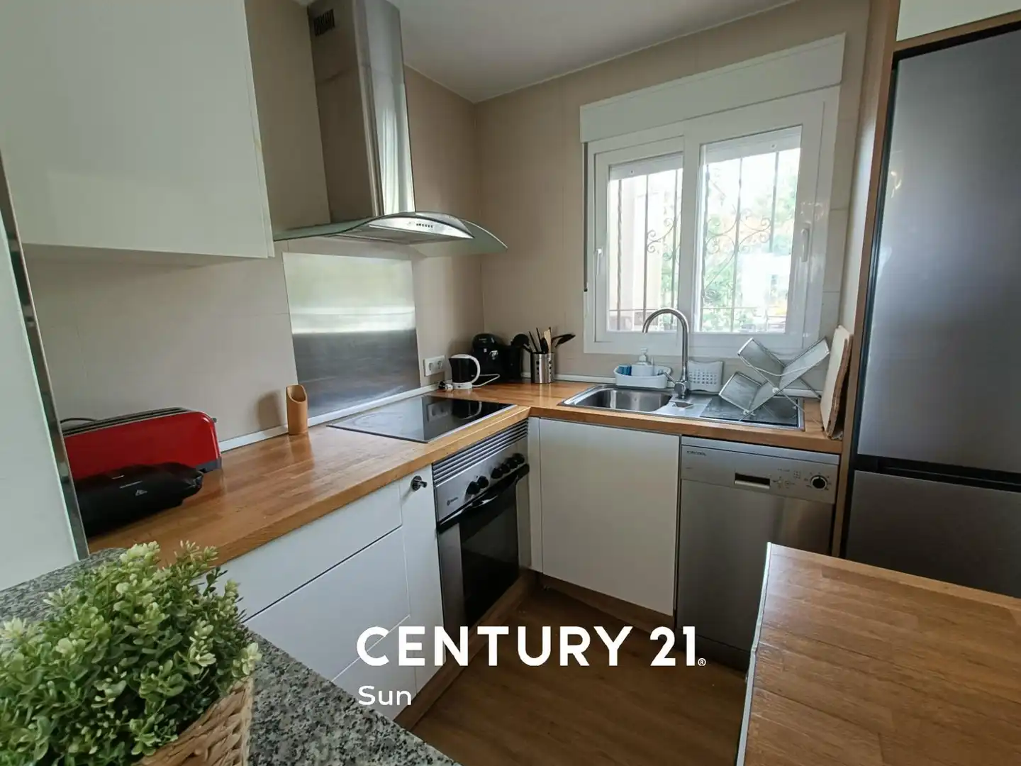 Cocina de Piso de alquiler en Estepona con Terraza, Amueblado y Piscina comunitaria