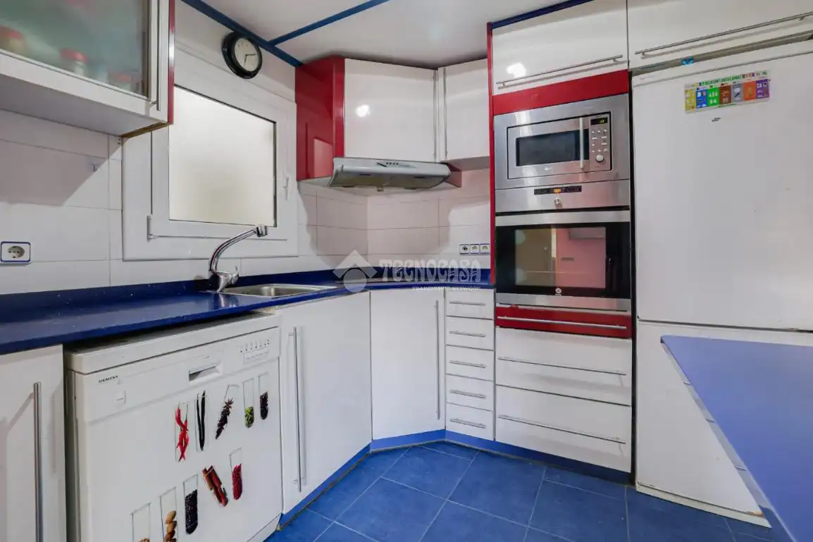 Kitchen of Flat for sale in Rubí