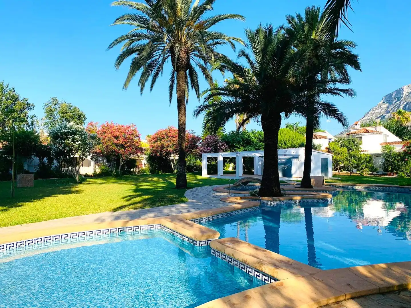 Garten von Einfamilien-Reihenhaus zum Verkauf in Dénia mit Klimaanlage, Privatgarten und Terrasse