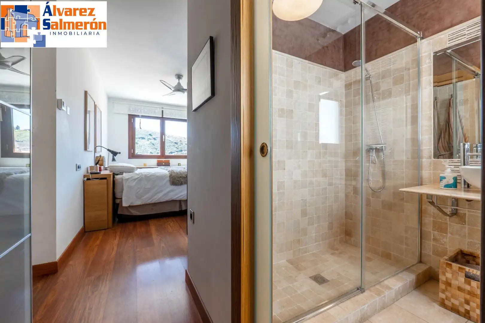 Baño de Casa adosada en venta en Granada con Aire acondicionado y Terraza