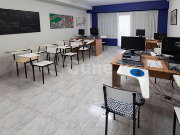 Business premises for sale in Labeaga