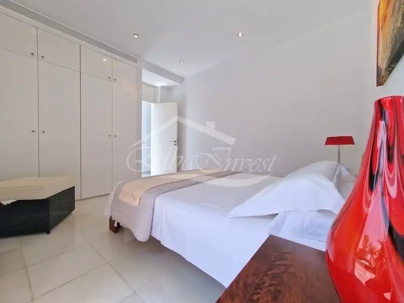 Dormitori de Casa o xalet en venda en Adeje amb Aire condicionat, Jardí privat i Terrassa