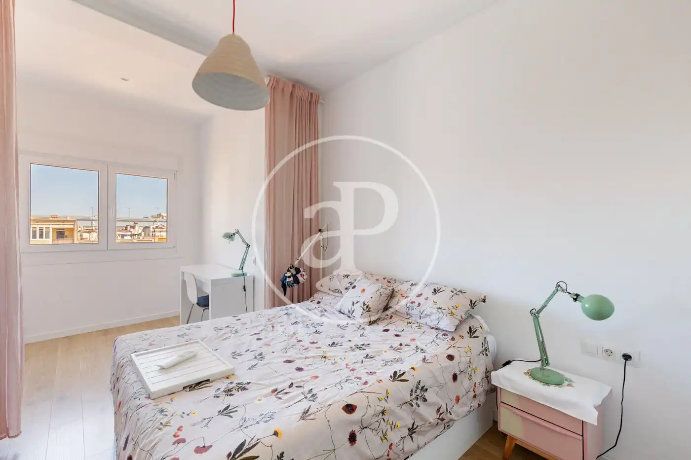 Bedroom of Attic for sale in Barcelona  with Air Conditioner, Heating and Terrace