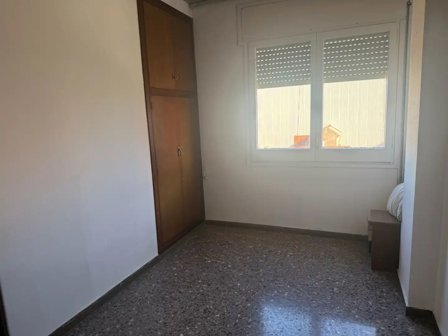 Habitación de Piso en venta en L'Hospitalet de Llobregat con Calefacción, Terraza y Alarma