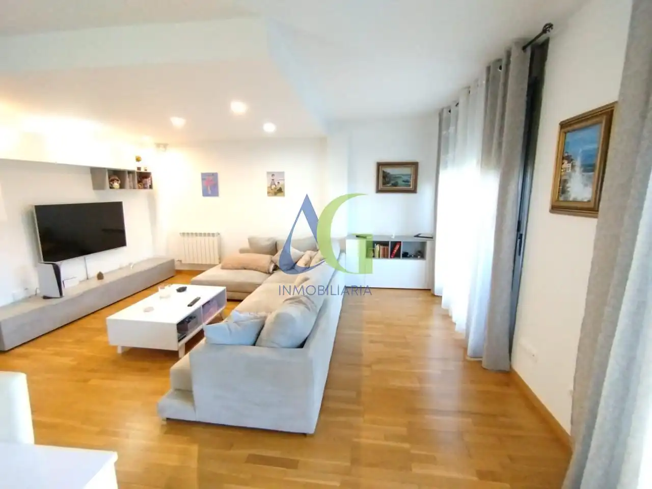 Living room of Houses for sale in San Andrés del Rabanedo  with Heating, Terrace and Storage room