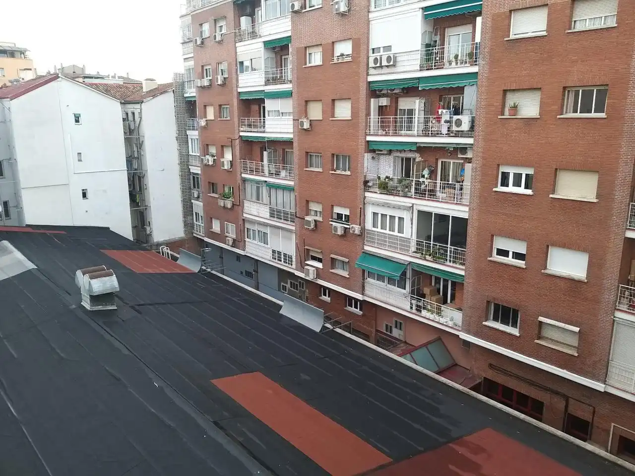 Penthouse mit Aufzug zur Miete in Calle del Mesón de Paredes, imagen 30