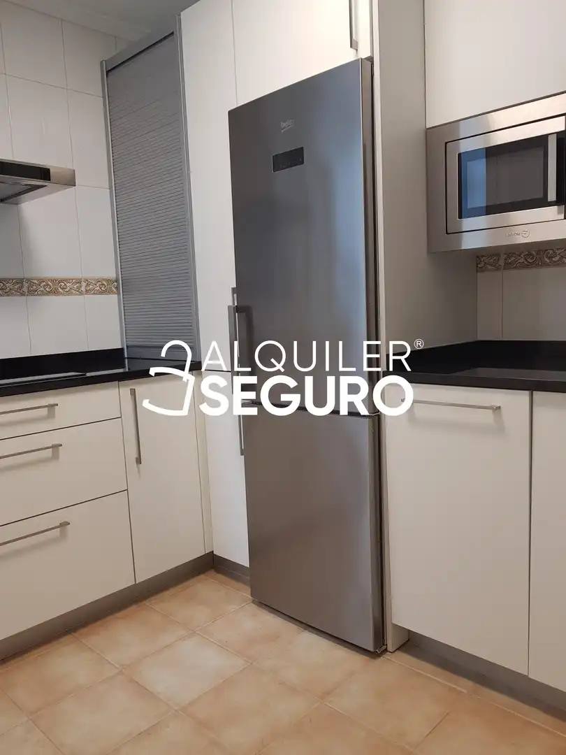 Küche von Wohnung zur Miete in Bilbao  mit Heizung, Terrasse und Möbliert