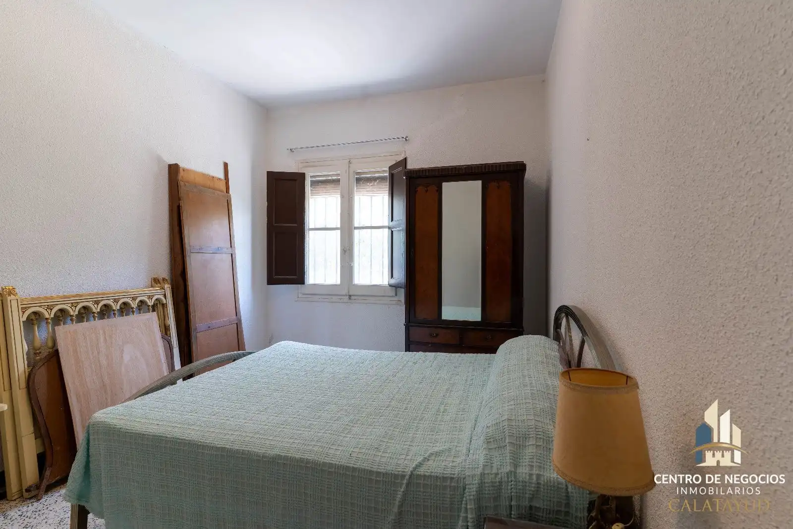 Dormitori de Casa o xalet en venda en Calatayud amb Calefacció i Piscina