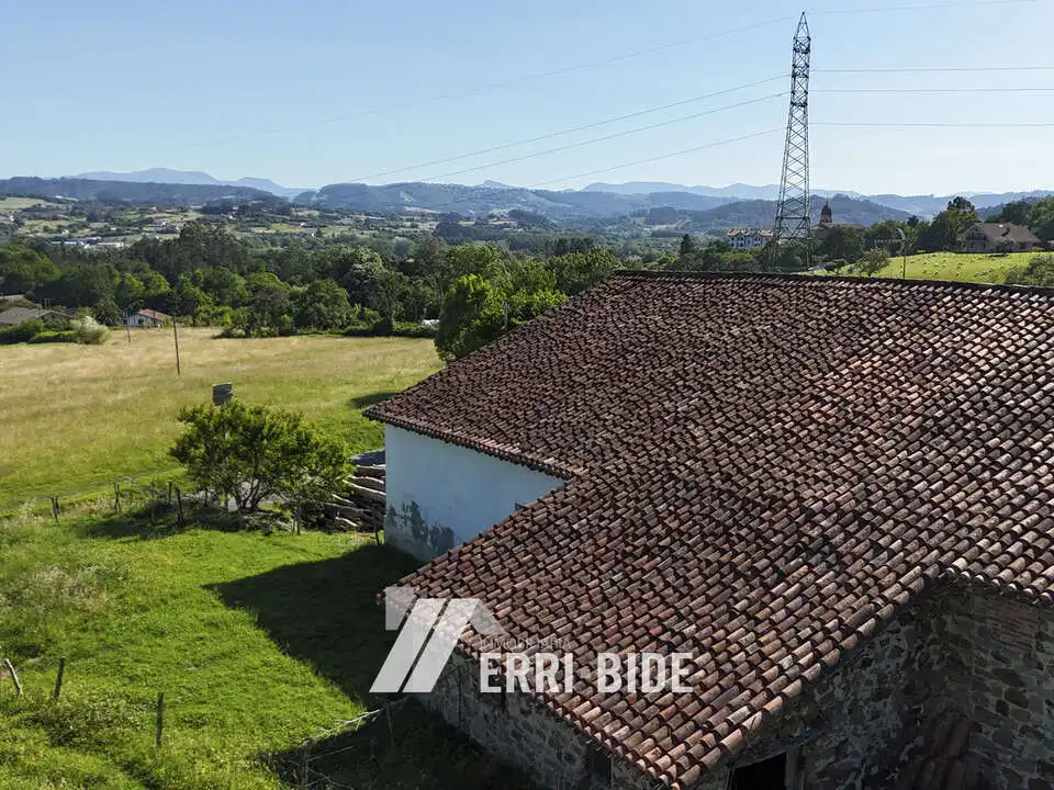 Außenansicht von Country house zum Verkauf in Maruri-Jatabe mit Privatgarten und Abstellraum