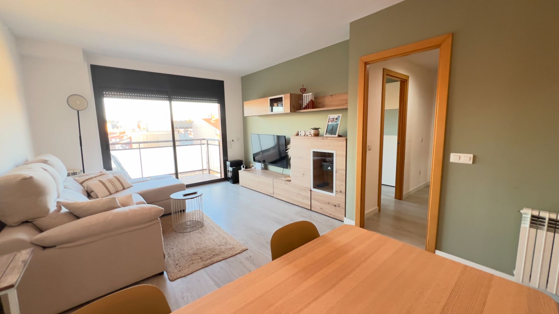 Living room of Flat to rent in Girona Capital  with Heating, Parquet flooring and Terrace