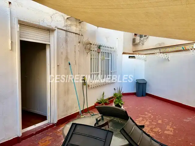 Vista exterior de Piso en venta en Valencia con Aire acondicionado, Calefacción y Parquet