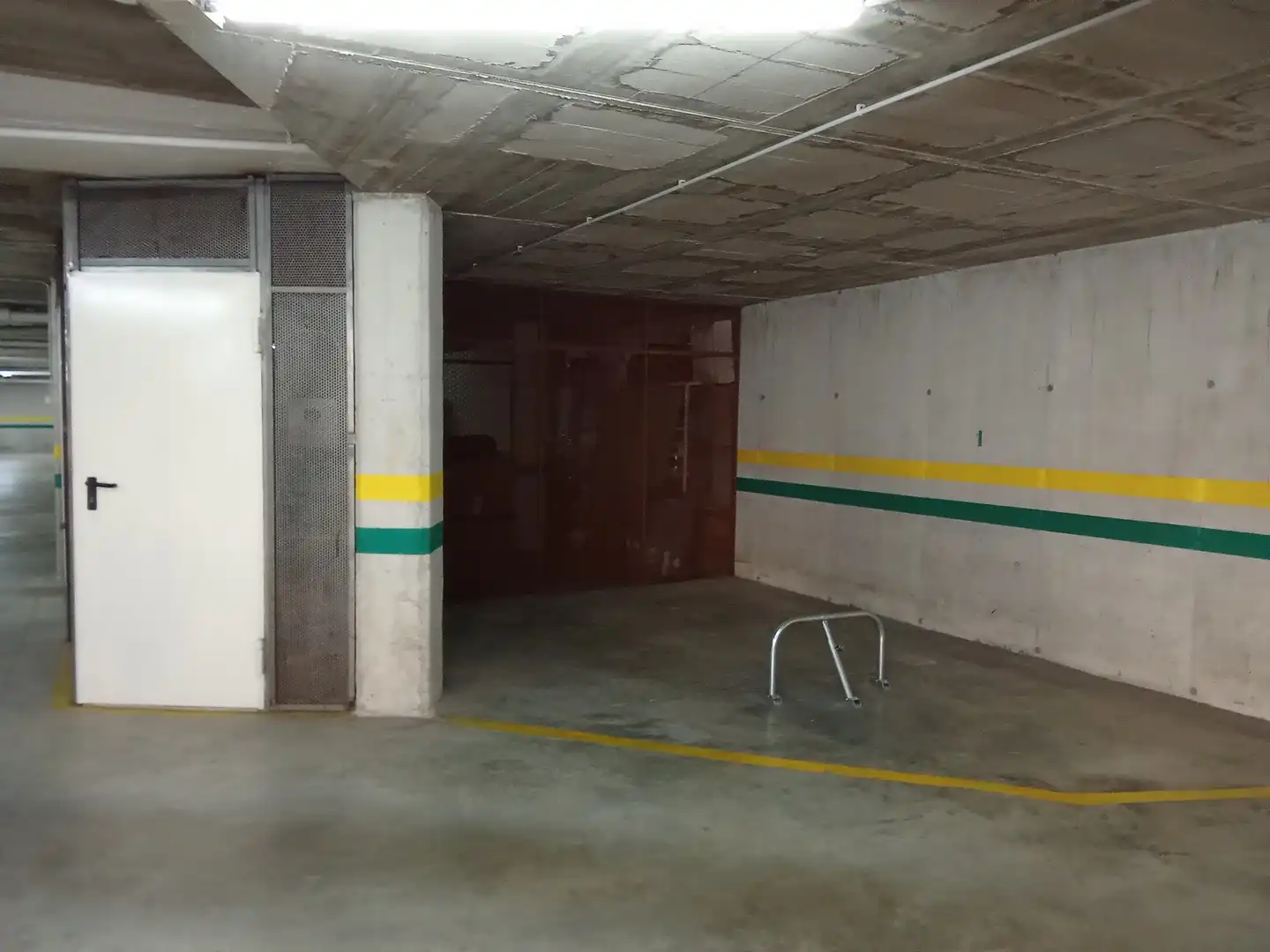 Parkplatz von Dachboden zum Verkauf in Lloret de Mar mit Klimaanlage, Terrasse und Abstellraum